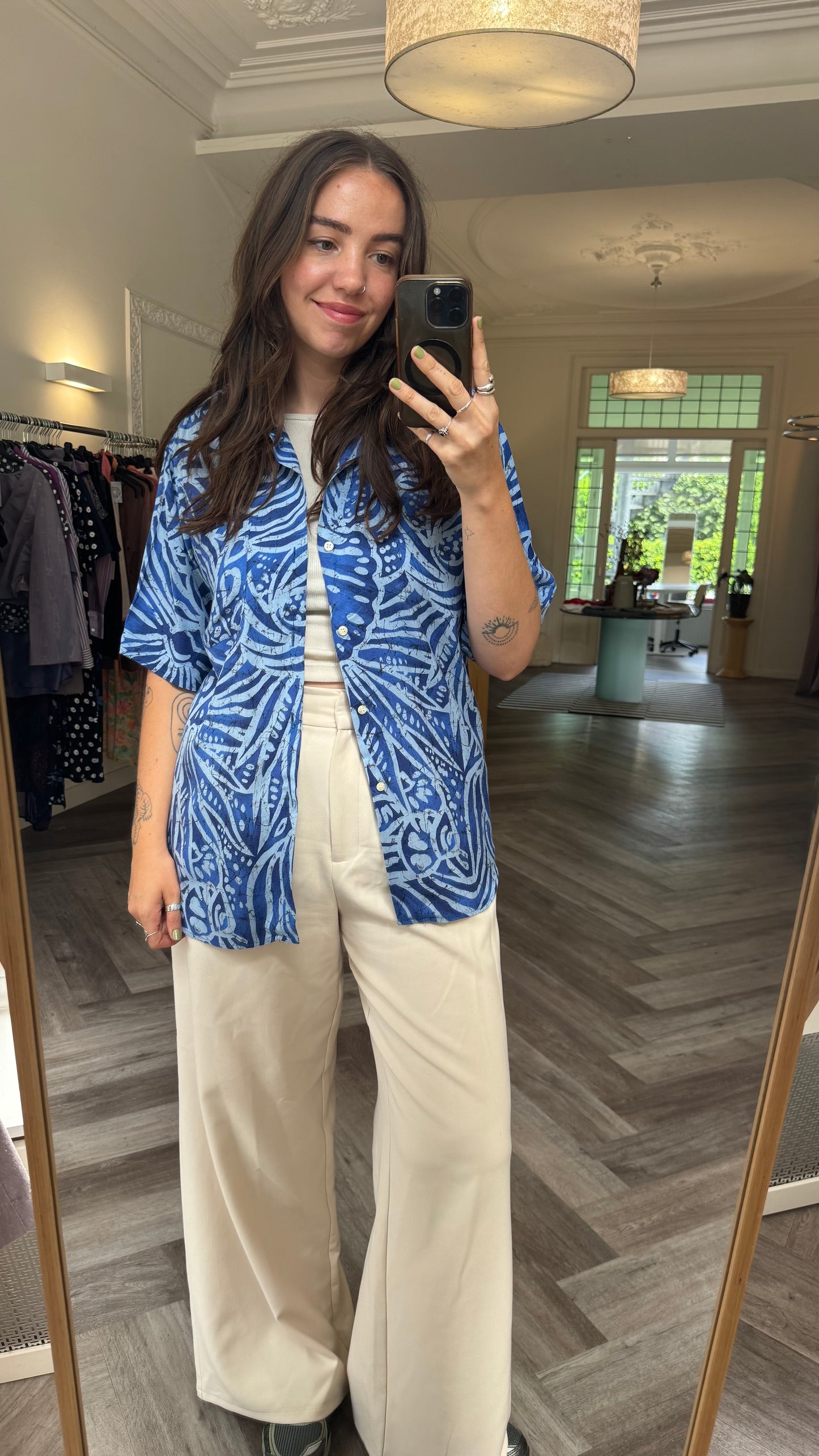 Blouse private