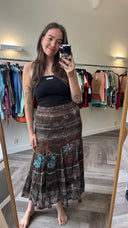 Bruine maxi rok met turquoise print - L