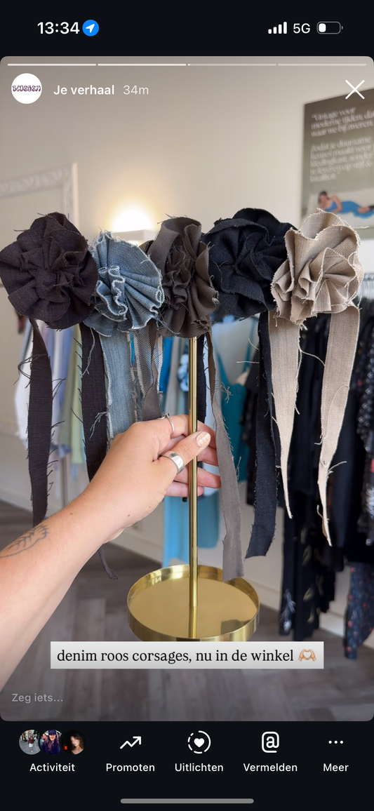 Corsage blauw private