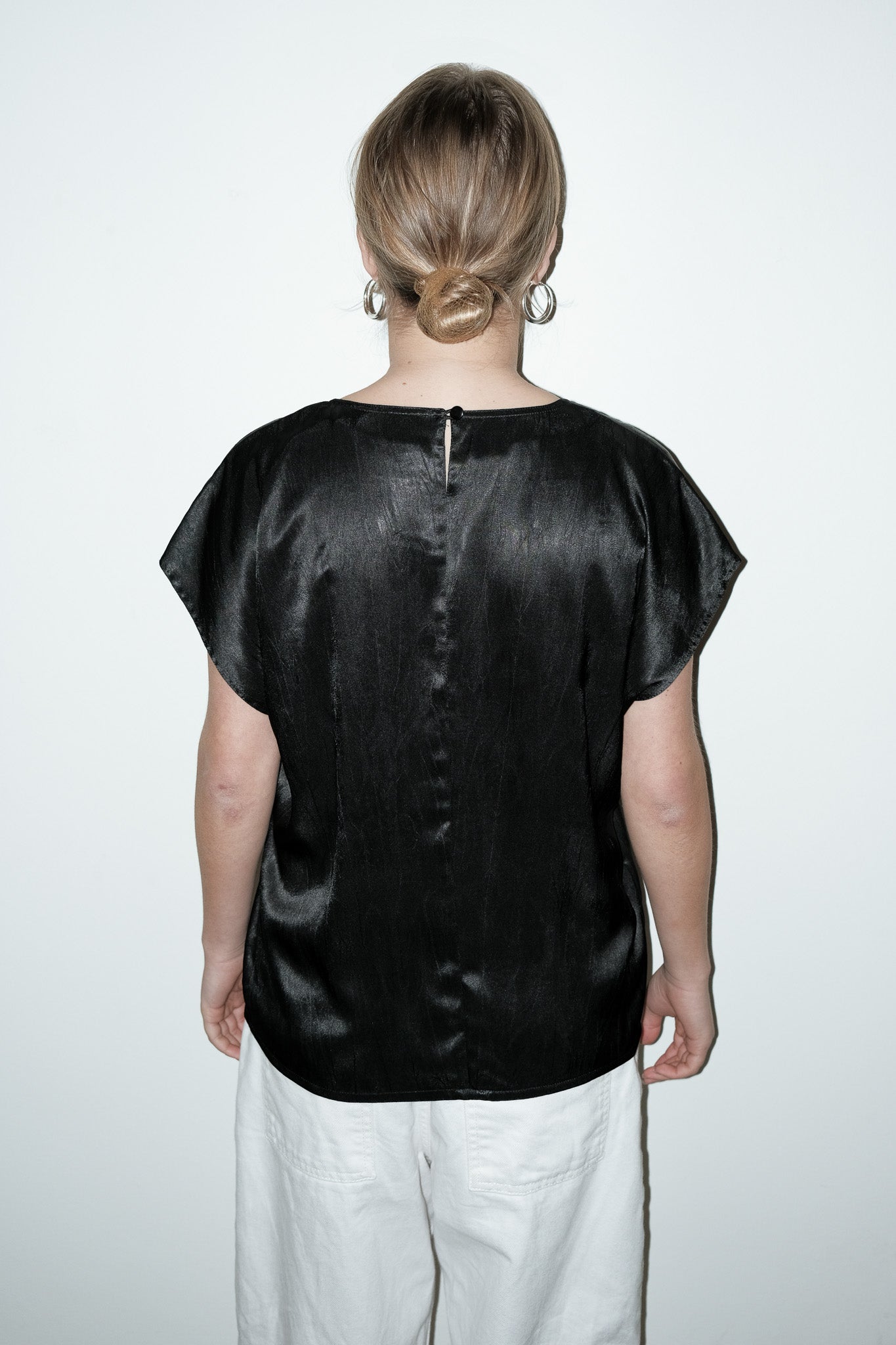 Enna satijnen top - M