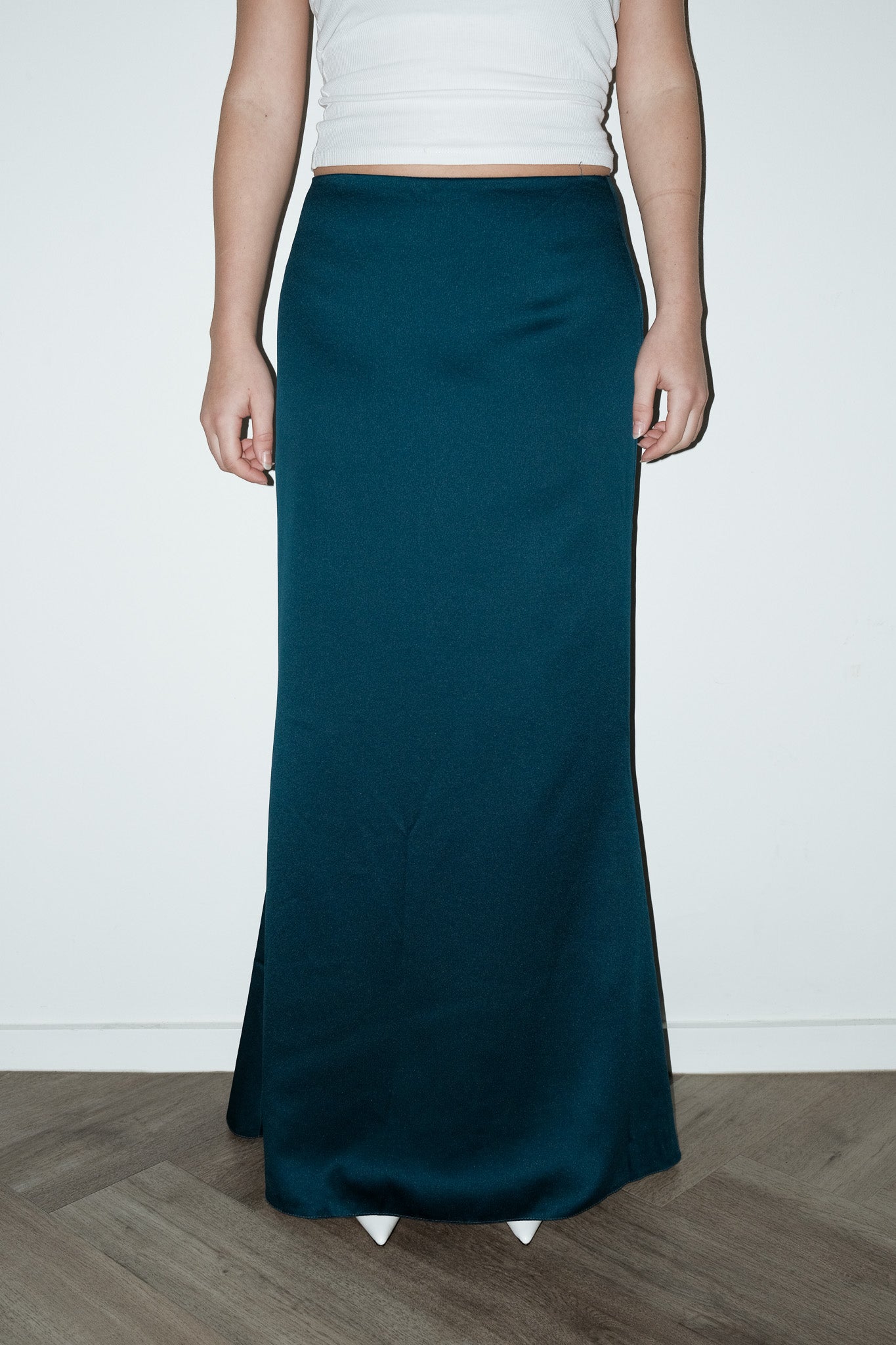 Amira satijnen maxirok - S