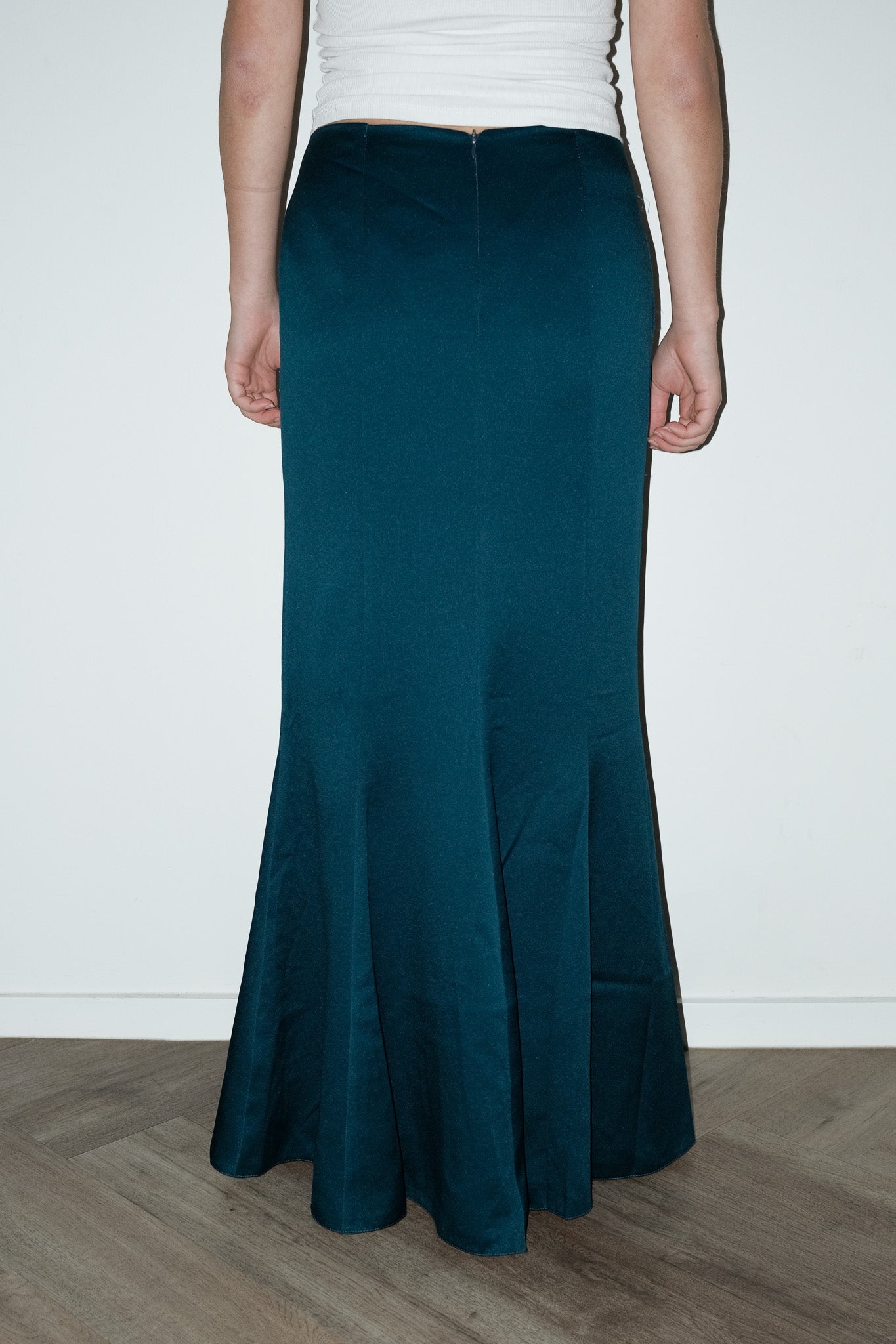 Amira satijnen maxirok - S