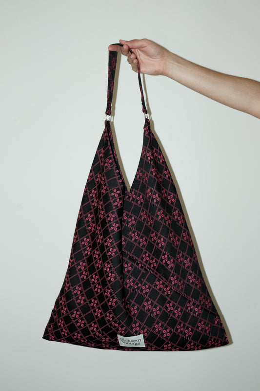 Lilou reworked tas