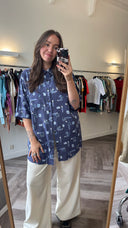 Geprinte langere blouse van viscose - XL