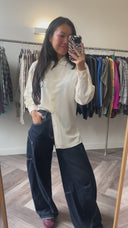Holly geborduurde blouse - M